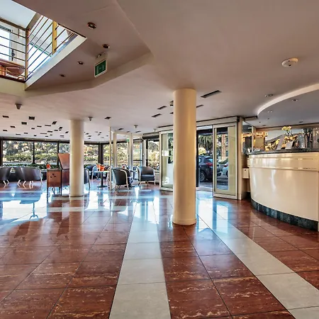 Hotel Italia E Lido 3*