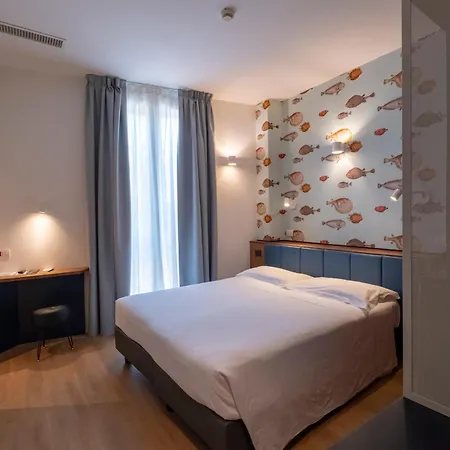 Ξενοδοχείο Italia E Lido 3*