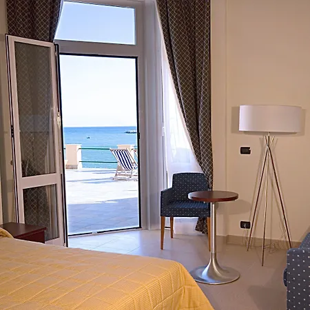 Ξενοδοχείο Italia E Lido